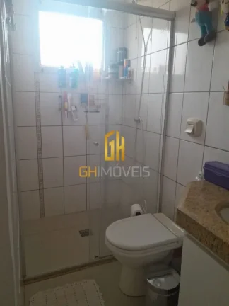 Imagem Belíssimo sobrado com 3 quartos no Condomínio Gramado Residence, com 125m² de área construída p...