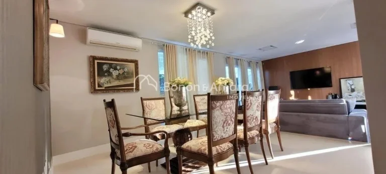 Imagem Casa de condomínio com 343 m² e 4 quartos