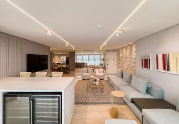 Imagem Apartamento com 3 dormitórios à venda sendo 3 suítes, 164.96 m² por - R$ 10.399.000,00 - Pioneiros - Bal. Camboriú/SC
