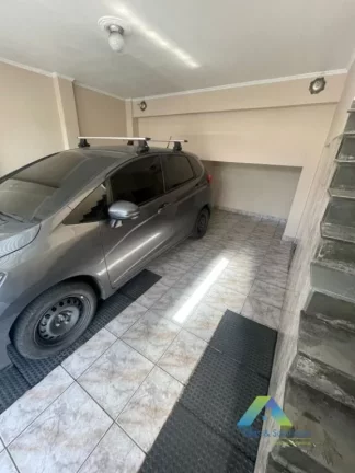 Imagem SANTO ANDRÉ Sobrado 193M², 3 dormitórios, 2 vagas com ótima localização e valor !!!