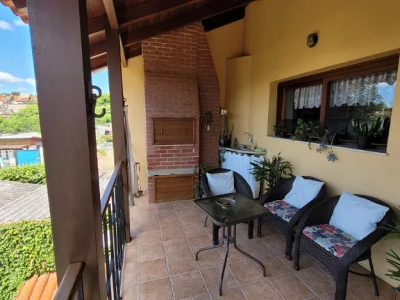 Imagem Casa com 3 Quartos à Venda,  em Tristeza - Porto Alegre