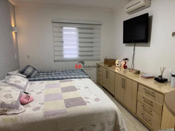 Imagem Penthouse, 2 dorm, 1 suíte e sala com sacada