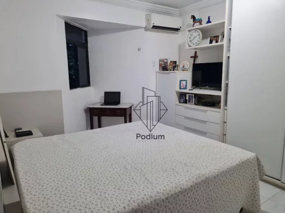 Imagem Apartamento com varanda / sacada em excelente localização a 80m do mar da praia de Intermares - AP2036.
