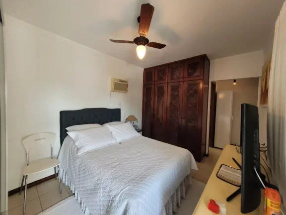 Imagem ASTÚRIAS – UMA QUADRA DA PRAIA, MARAVILHOSO APTO COM 124 M² ÚTEIS, 01 VAGA DE GARAGEM NO PRÉDIO, PISCINA E SALÃO DE JOGOS E FESTAS.