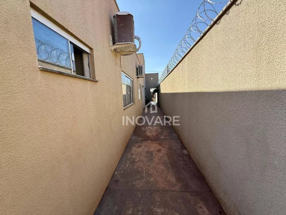 Imagem Casa com 2 dormitórios à venda, 1 m² por R$ 140.000,00 - Setor Planalto - Itumbiara/GO