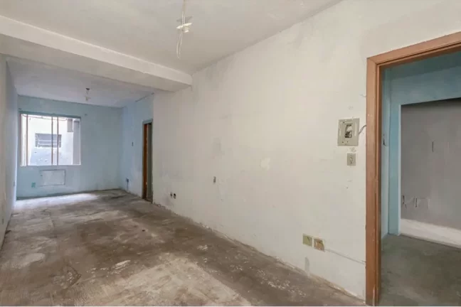 Imagem CHSDS 615 Prédio 612541029-13 - Prédio à venda no bairro Centro Histórico - Porto Alegre/RS