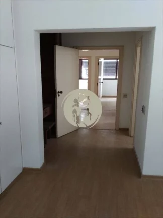 Imagem OPORTUNIDADE!!!! APARTAMENTO PROXIMO A PRAIA EM PRÉDIO DE ALTO PADRÃO, GRANDE, BEM DISTRIBUIDO, VA...