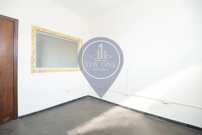 Imagem Galpão Comercial à Venda na Saúde, São Paulo-SP - 402m², 7 banheiros e 5 vagas de garagem