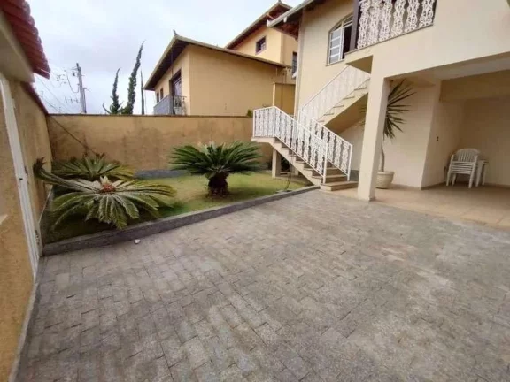 Imagem Casa Sofisticada com Espaços de Lazer