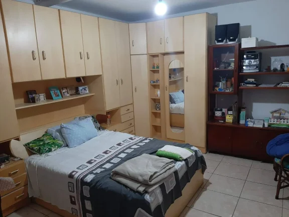 Imagem Casa Antiga 3 Dormitorios sendo 1 Suite Terreno de 10 x 40 Estuda Permuta