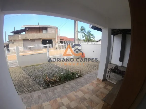 Imagem Casa com 3 dormitórios, sendo 1 suíte, na praia de Itajúba em Barra Velha / SC Adriano Carpes Imóveis vende