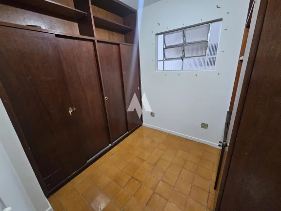 Imagem Apartamentde 2 Dormitórios sendo 1 suíte, 104m², Dependência Completa e Vaga de Garagem Demarcada