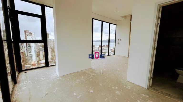 Imagem Cobertura com 4 dormitórios à venda, 320 m² por R$ 5.000.000,00 - José Menino - Santos/SP