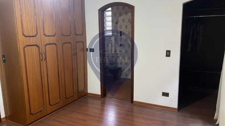 Imagem Casa comercial à venda em São Paulo-SP, no Jardim da Glória: 4 quartos, 3 suítes, 4 salas, 6 banheiros, 11 vagas de garagem, 378m².