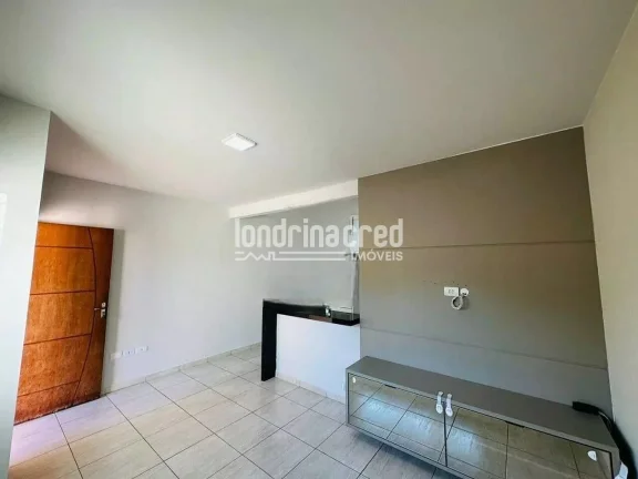 Imagem Casa à Venda no Conjunto Alexandre Urbanas – 2 Quartos (1 Suíte), Cozinha Planejada, Sala com Painel e Espaço com Infra para Churrasqueira!