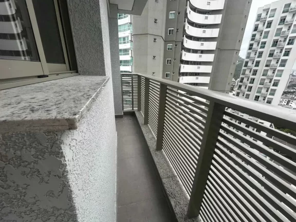 Imagem Apartamento de 3 suítes e 2 vagas de garagem no Centro de Itajaí