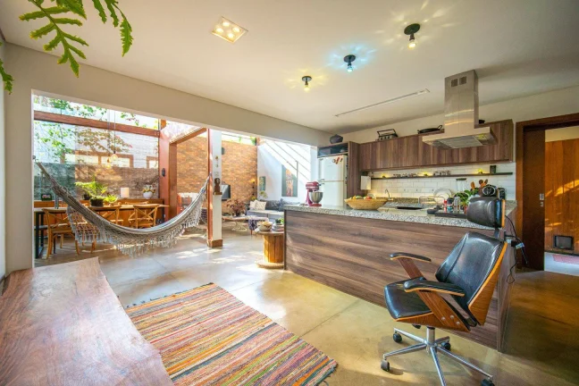 Imagem Casa 2 quartos à venda, 175 m² por R$ 1.395.000 - Granja Viana - Fazendinha - Km 23 - Carapicuíba/SP