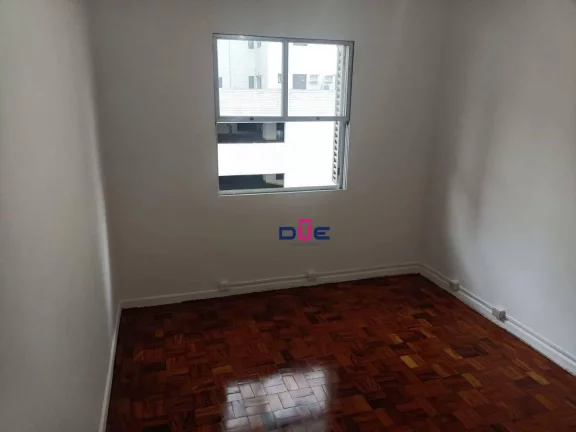 Imagem Apartamento Reformado com 3 Dormitórios e Garagem Privativa em Santos