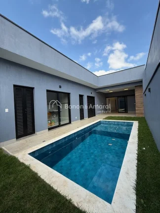Imagem Casa térrea à venda no Condomínio Campos do Conde 2 - Paulínia/SP
3 suítes | 189 m² de constru...