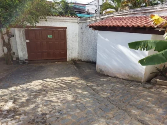 Imagem CASA À VENDA NA CANCELA PRETA, MACAÉ/RJ.