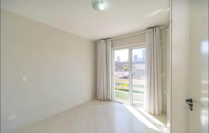 Imagem Sobrado de 3 quartos no bairro Campo Comprido