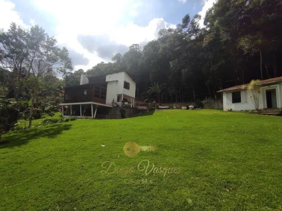Imagem Sítio para Venda em Teresópolis / RJ no bairro Albuquerque