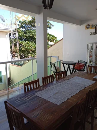 Imagem Imperdível oportunidade de adquirir sua casa dos sonhos em Pontal do Paraná-PR, Balneário Praia de Shangrilá! 3 quartos, 1 suíte, 2 salas, 2 vagas de garagem, 300,00 m² de área.