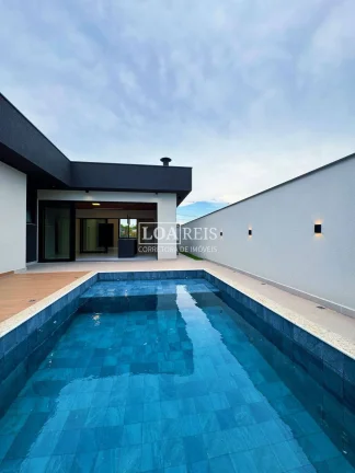 Imagem CASA TÉRREA 4 SUÍTES SENDO 1 SUÍTE COM ESPAÇO CLOSET I PISCINA I PERMUTA