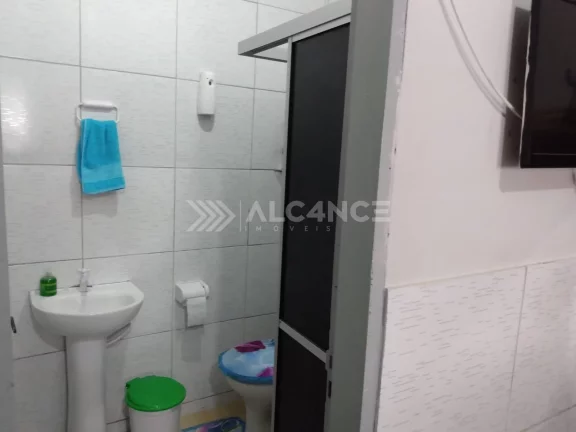 Imagem Casa - 3 Quartos - 1 Suíte - Centro, Lucena/PB
