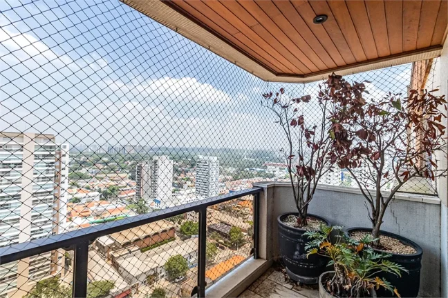 Imagem Cobertura à venda com 4 quartos, sendo 2 suítes, no condomínio Antonieta, São Paulo - SP