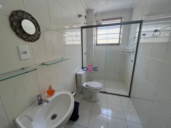 Imagem Apartamento com 2 dormitórios, em predinho na Rua Carlos Gomes, 1° andar lateral, à venda, 75 m² por R$ 350.000 - Marapé - Santos/SP
