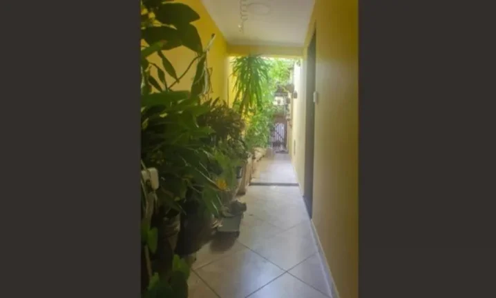 Imagem Sobrado para Venda por R$750.000,00 com 3 dormitórios, 1 suite e 2 vagas - Vila nhocuné, São paulo / SP - Cód. BDI36911