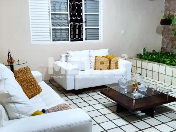 Imagem Casa à venda no Bairro São José com 3 quartos, sendo 2 suítes, PETROLINA - PE