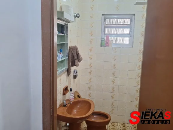 Imagem Imperdível: Casa à venda na Penha, São Paulo-SP com 2 quartos, 1 suíte, 2 banheiros, 3 vagas de garagem e 148 m² de área.
