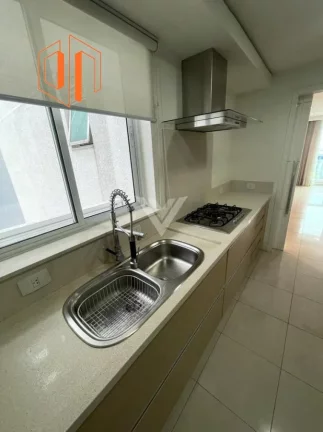 Imagem Apartamento para Venda em Curitiba, Batel, 2 dormitórios, 2 suítes, 3 banheiros, 2 vagas