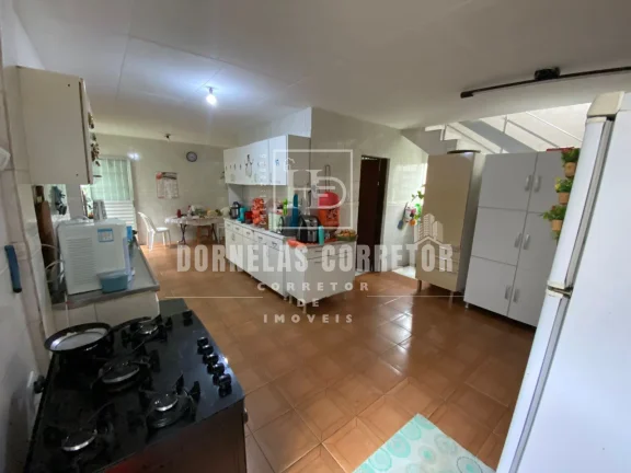 Imagem Casa Exclusiva no Espinheiro com 4 Quartos e 2 Suítes