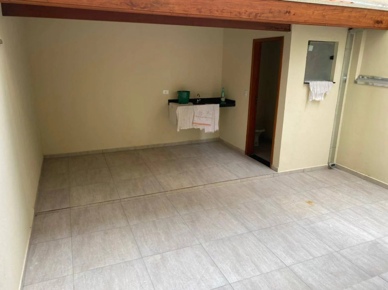 Imagem Casa com 03 Dormitórios à Venda no Jardim das Indústrias - SJCampos SP