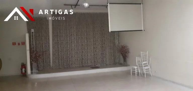 Imagem Ponto Comercial para Locação Comercial na Mooca 300m2 Salão Recepção Banheiros Estacionamento