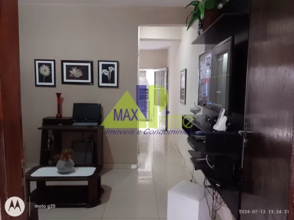 Imagem SOBRADO FRONTAL 60M²/02 DORMITÓRIOS COM 01 SUÍTE/VARANDA/01 VAGA COBERTA