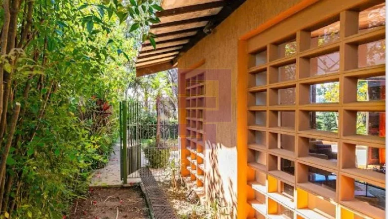 Imagem Casa Charmosa a venda em rua fechada com vista para o Joquei