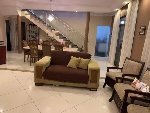 Imagem LUXO, LAZER E SEGURANÇA TOTAL: CASA COMPLETA COM PISCINA POR R$ 1.3 MILHÃO!