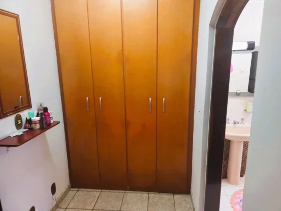 Imagem Sobrado com 3 dormitórios à venda, 415 m² por R$ 1.100.000,00 - Vila Acoreana - Poá/SP