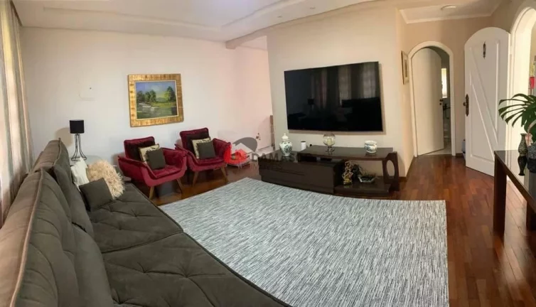 Imagem Sobrado à venda 3 Quartos, 1 Suite, 4 Vagas, 220M², Santa Maria, São Caetano do Sul - SP