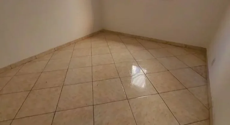 Imagem Casa para Alugar com 170m², 2 dormitórios, 1 sala e 2 vagas!!!