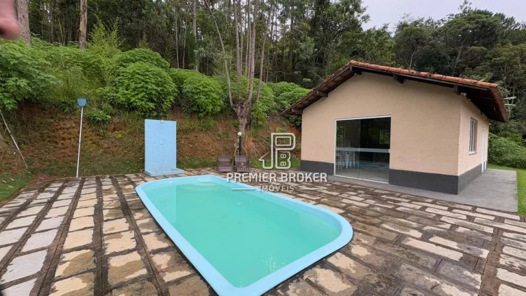 Imagem Apartamento à venda, 66 m² por R$ 280.000,00 - Ermitage - Teresópolis/RJ