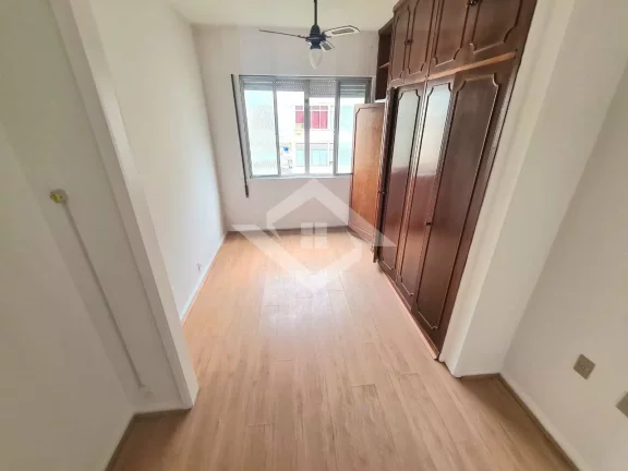 Imagem Apartamento de 1 Quarto para Venda em Copacabana com 33 m²