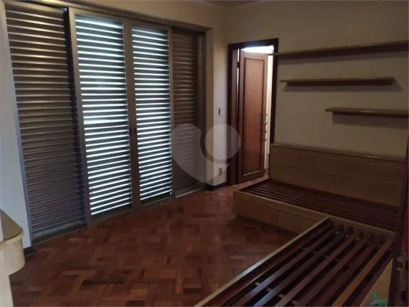 Imagem Casa à venda com 4 quartos, sendo 2 suítes, em Butantã, São Paulo - SP