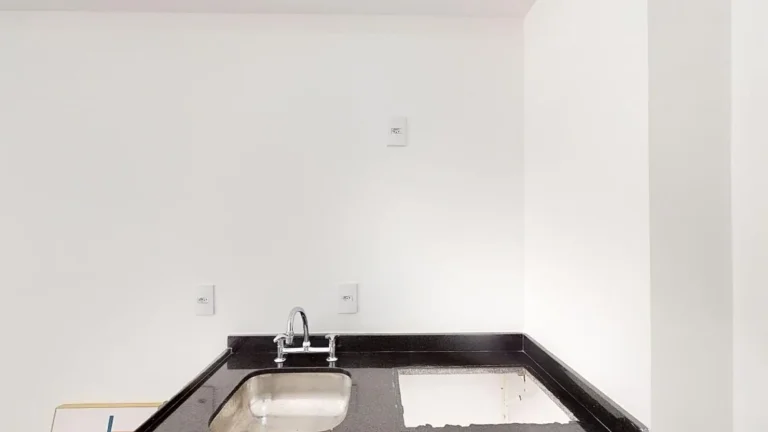 Imagem Apartamento 69M², 1Q, 1 Banheiro, 1 Vaga, Varanda, Academia, Piscina, Churrasqueira, Quadra, Espaço Gourmet, Salão de Festas e Jogos, Playground.