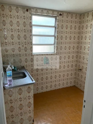 Imagem Imperdível: Apartamento na Taquara, Rio de Janeiro-RJ - 2 quartos, 1 sala, 1 banheiro, 1 vaga de garagem - 50,00 m² de área.