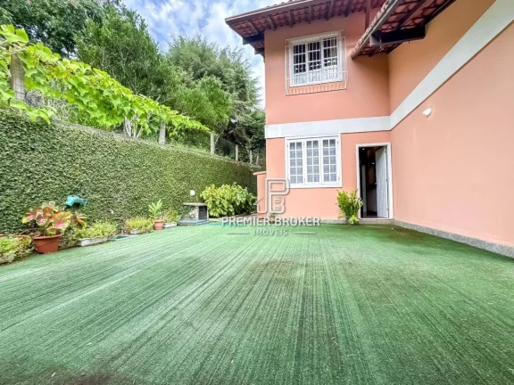 Imagem Casa à venda, 350 m² por R$ 1.495.000,00 - Albuquerque - Teresópolis/RJ